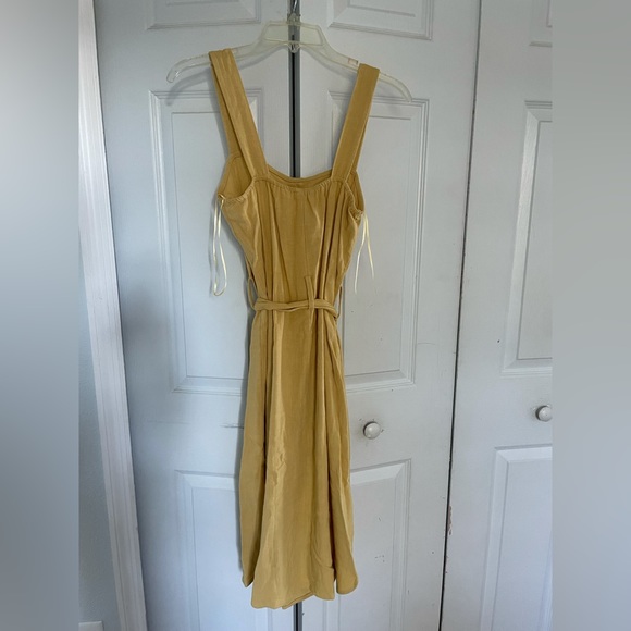 Brand new midi dress - Picture 3 of 3